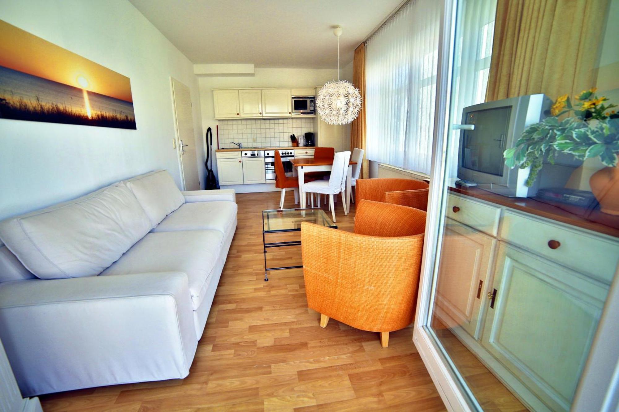 Binzer Strandgut Im Haus Jahreszeiten * Binz