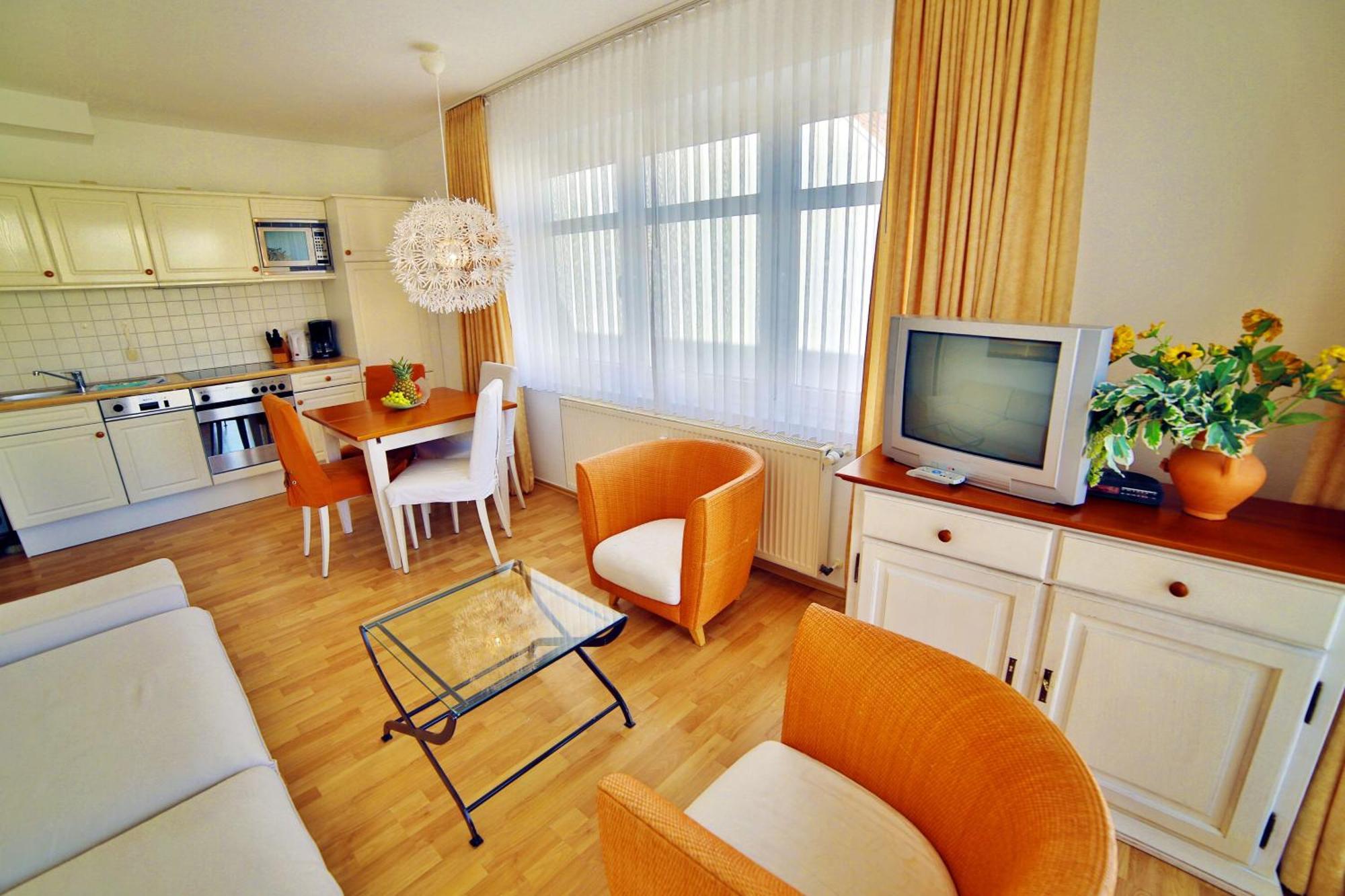 Apartment Binzer Strandgut Im Haus Jahreszeiten Binz